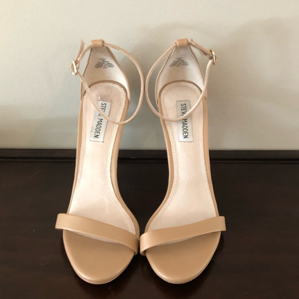 Steve Madden Beige Leather Soph Sandal
